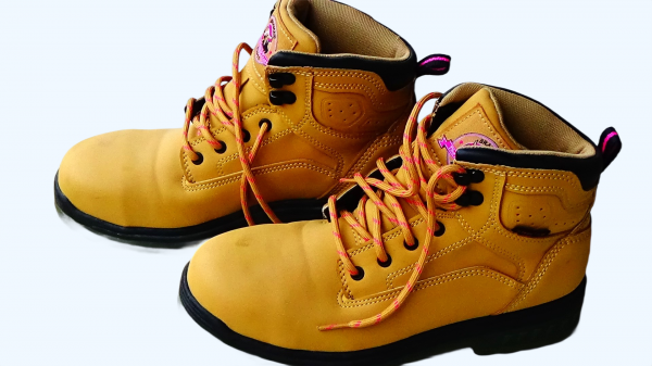 Brahma Ladies steel toe boots