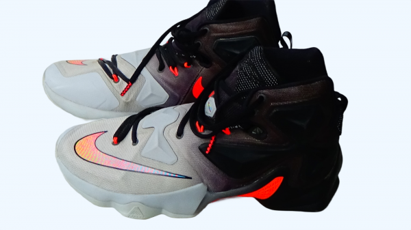 Nike LeBron 13 On Court Man Sport Shoes